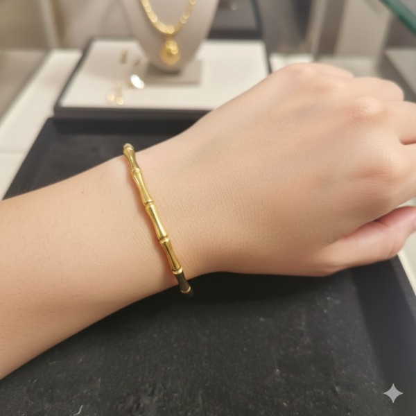 Round thin bracelet